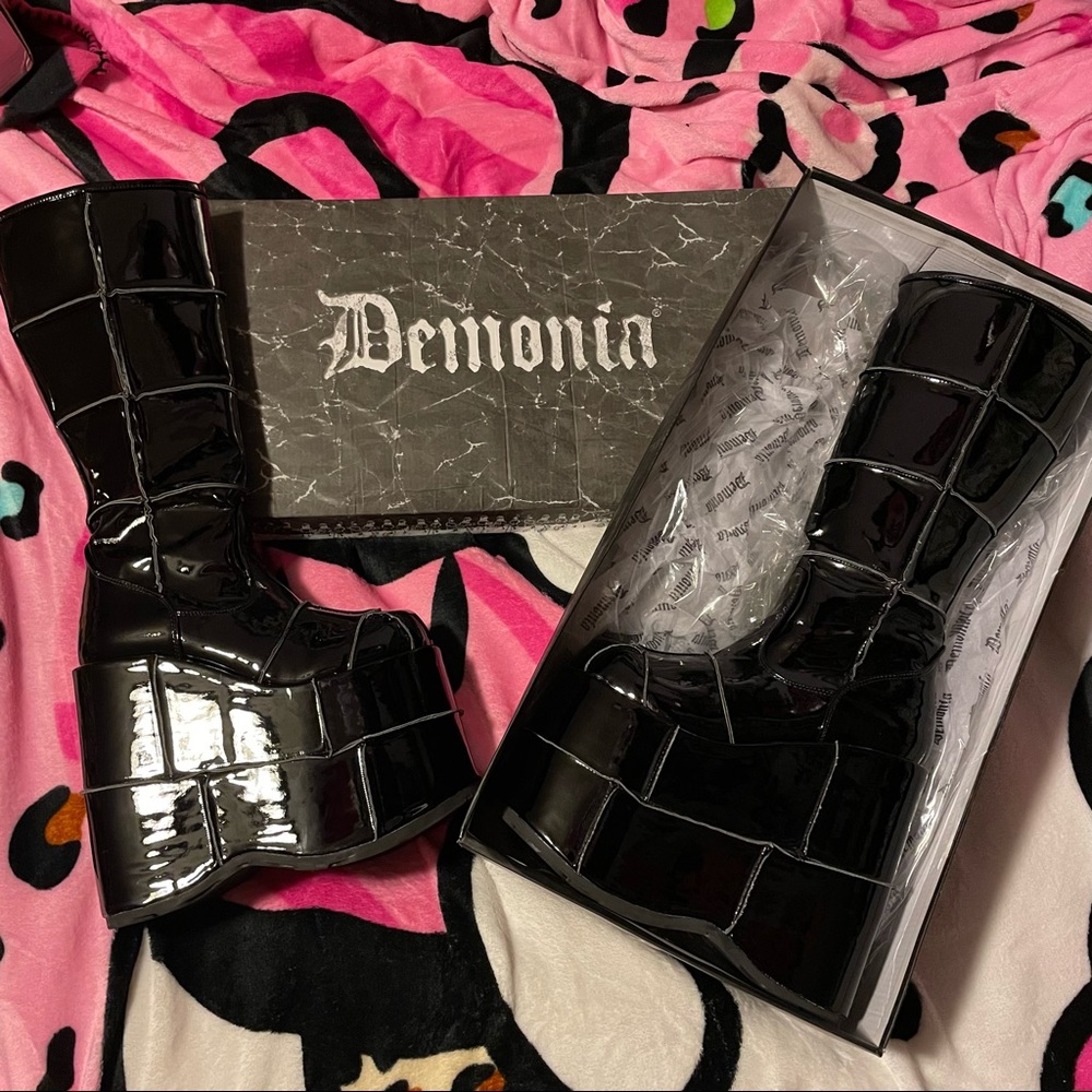 Demonia Stack 301